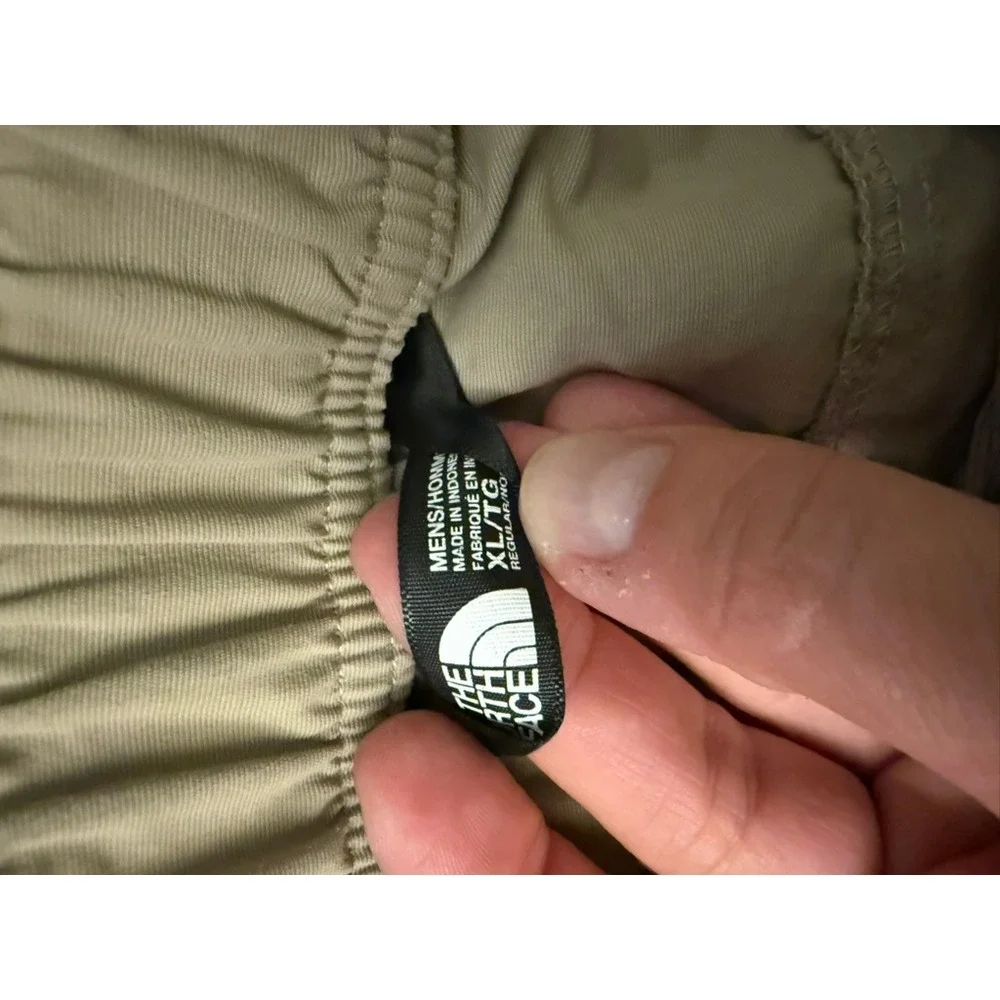 The North Face Mens Convertible Cargo Hiking Pants Khaki Tan XL Regular